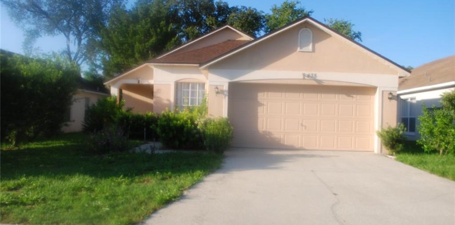 House in Davenport, Florida 3 bedrooms, 117.34 sq.m. № 1288774