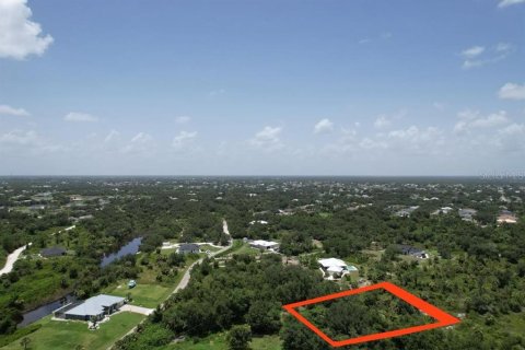 Terreno en venta en Punta Gorda, Florida № 1306829 - foto 1