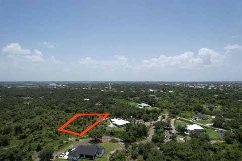 Terreno en venta en Punta Gorda, Florida № 1306829 - foto 5