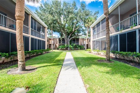 Condominio en venta en Tampa, Florida, 2 dormitorios, 88.26 m2 № 727582 - foto 4