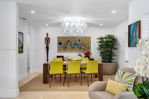 Casa en venta en Coral Gables, Florida, 4 dormitorios, 277.5 m2 № 827485 - foto 15
