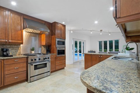 Casa en venta en Coral Gables, Florida, 4 dormitorios, 277.5 m2 № 827485 - foto 19