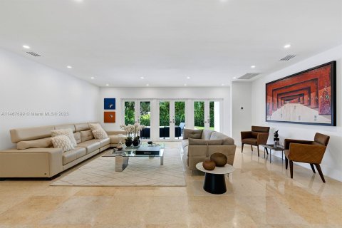 Casa en venta en Coral Gables, Florida, 4 dormitorios, 277.5 m2 № 827485 - foto 12