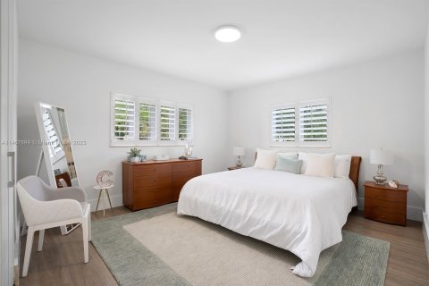 Casa en venta en Coral Gables, Florida, 4 dormitorios, 277.5 m2 № 827485 - foto 25