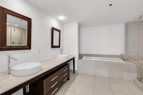 Condominio en venta en Miami, Florida, 2 dormitorios, 129.13 m2 № 1406196 - foto 20