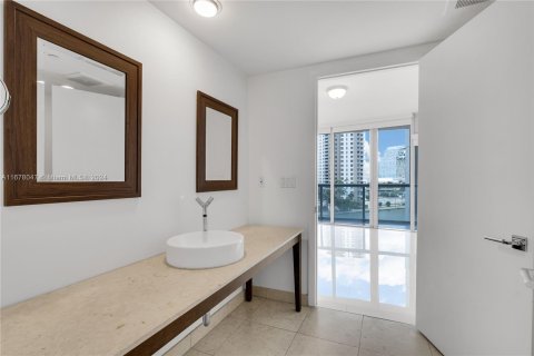 Condominio en venta en Miami, Florida, 2 dormitorios, 129.13 m2 № 1406196 - foto 21