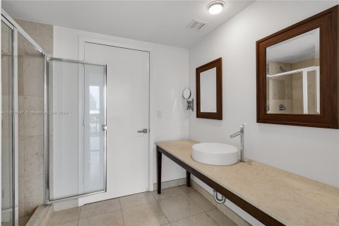 Condo in Miami, Florida, 2 bedrooms  № 1406196 - photo 24