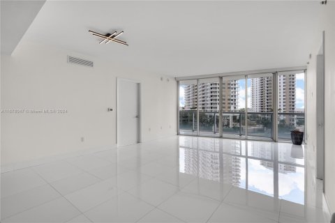 Condominio en venta en Miami, Florida, 2 dormitorios, 129.13 m2 № 1406196 - foto 10