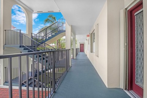 Copropriété à vendre à Pembroke Pines, Floride: 2 chambres, 110.74 m2 № 1154626 - photo 30