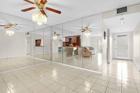 Copropriété à vendre à Pembroke Pines, Floride: 2 chambres, 110.74 m2 № 1154626 - photo 22