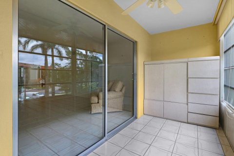 Copropriété à vendre à Pembroke Pines, Floride: 2 chambres, 110.74 m2 № 1154626 - photo 5