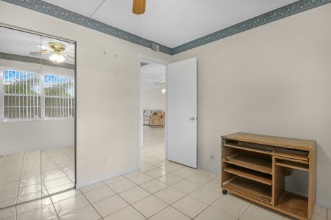 Copropriété à vendre à Pembroke Pines, Floride: 2 chambres, 110.74 m2 № 1154626 - photo 11