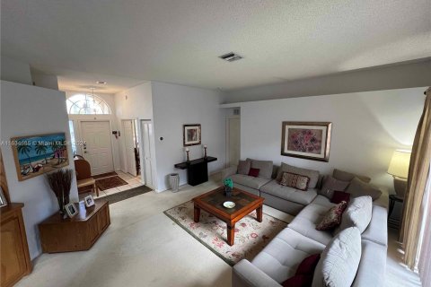 Villa ou maison à vendre à Pompano Beach, Floride: 3 chambres, 151.06 m2 № 1309644 - photo 6