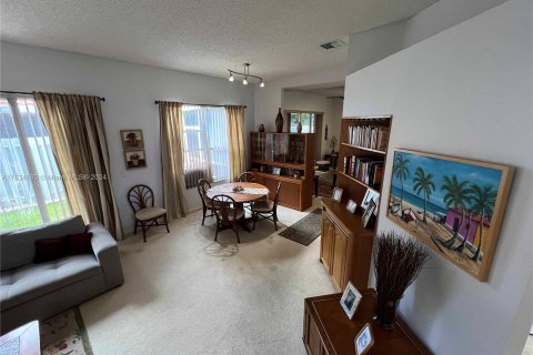 Villa ou maison à vendre à Pompano Beach, Floride: 3 chambres, 151.06 m2 № 1309644 - photo 7