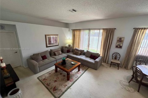 Casa en venta en Pompano Beach, Florida, 3 dormitorios, 151.06 m2 № 1309644 - foto 5