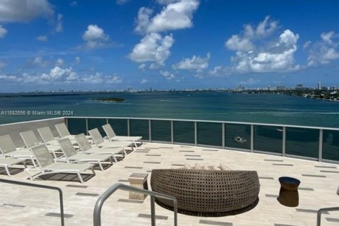 Condominio en venta en Miami, Florida, 2 dormitorios, 111.95 m2 № 1429570 - foto 28