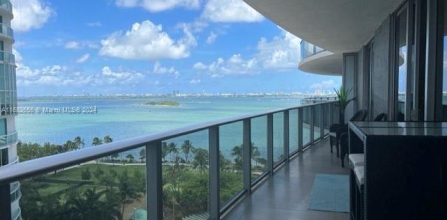 Condominio en Miami, Florida, 2 dormitorios  № 1429570