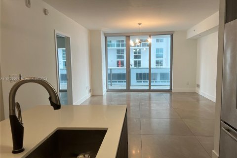 Condominio en venta en Miami, Florida, 2 dormitorios, 111.95 m2 № 1429570 - foto 11