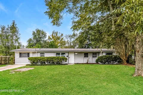 Villa ou maison à louer à Jacksonville, Floride: 3 chambres, 127.74 m2 № 801363 - photo 1