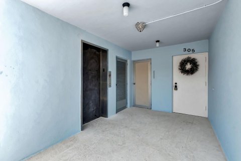 Condo in Boynton Beach, Florida, 1 bedroom  № 1127741 - photo 1