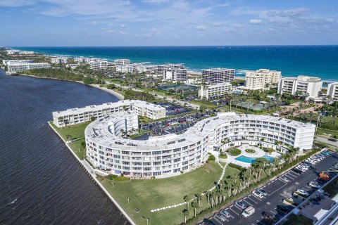 Copropriété à vendre à Palm Beach, Floride: 1 chambre, 91.32 m2 № 1127786 - photo 1