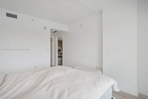 Copropriété à vendre à North Miami Beach, Floride: 2 chambres, 89.93 m2 № 1377490 - photo 15