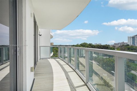 Copropriété à vendre à North Miami Beach, Floride: 2 chambres, 89.93 m2 № 1377490 - photo 17