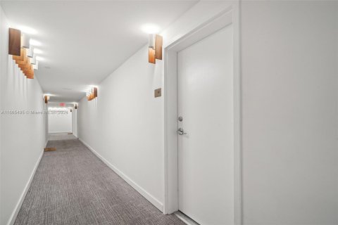 Copropriété à vendre à North Miami Beach, Floride: 2 chambres, 89.93 m2 № 1377490 - photo 29