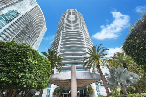 Condominio en venta en Miami, Florida, 2 dormitorios, 112.41 m2 № 1409188 - foto 15