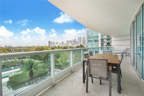 Condominio en venta en Miami, Florida, 2 dormitorios, 112.41 m2 № 1409188 - foto 14