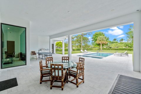 House in Palm Beach Gardens, Florida 5 bedrooms, 410.81 sq.m. № 1080614 - photo 5