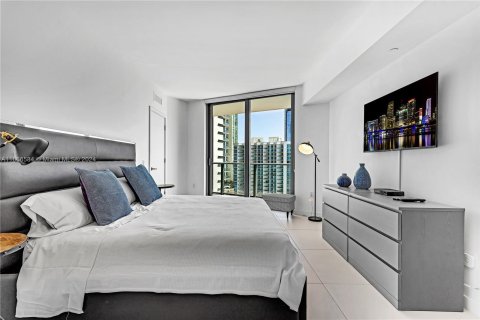 Condo in Miami, Florida, 1 bedroom  № 1398215 - photo 14