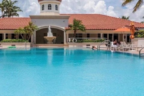 Copropriété à vendre à Aventura, Floride: 1 chambre, 83.61 m2 № 1398217 - photo 2