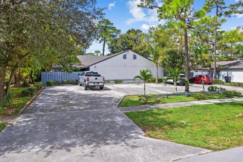 Immobilier commercial à vendre à Wellington, Floride: 522.85 m2 № 764926 - photo 10