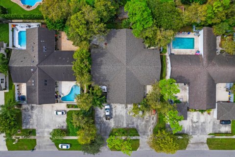 Купить коммерческую недвижимость в Веллингтон, Флорида 522.85м2, № 764926 - фото 6