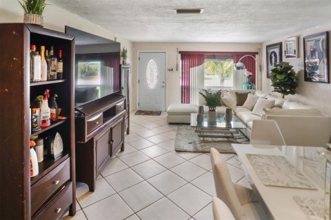 Villa ou maison à vendre à Miramar, Floride: 3 chambres, 104.42 m2 № 1174783 - photo 5