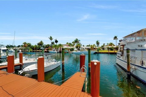 Copropriété à vendre à Fort Lauderdale, Floride: 2 chambres, 102.19 m2 № 1174782 - photo 14