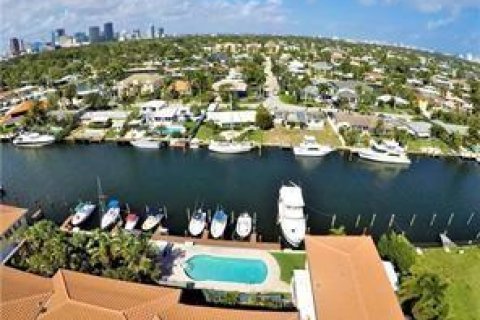 Copropriété à vendre à Fort Lauderdale, Floride: 2 chambres, 102.19 m2 № 1174782 - photo 15