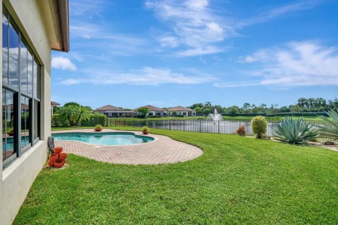 Villa ou maison à vendre à Lake Worth, Floride: 4 chambres, 286.32 m2 № 928071 - photo 14