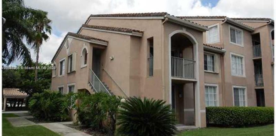 Condominio en Miramar, Florida, 1 dormitorio  № 1329617