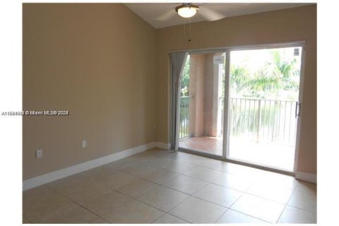 Condominio en venta en Miramar, Florida, 1 dormitorio, 57.41 m2 № 1329617 - foto 4