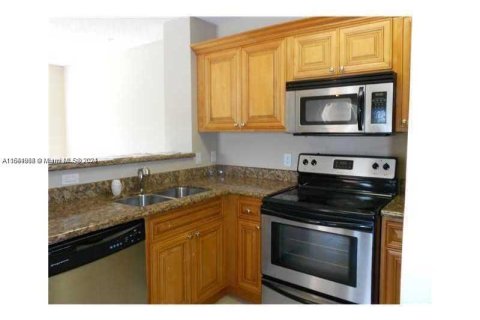 Condominio en venta en Miramar, Florida, 1 dormitorio, 57.41 m2 № 1329617 - foto 6