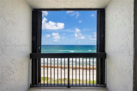 Condominio en venta en Hillsboro Beach, Florida, 2 dormitorios, 195.09 m2 № 887471 - foto 30