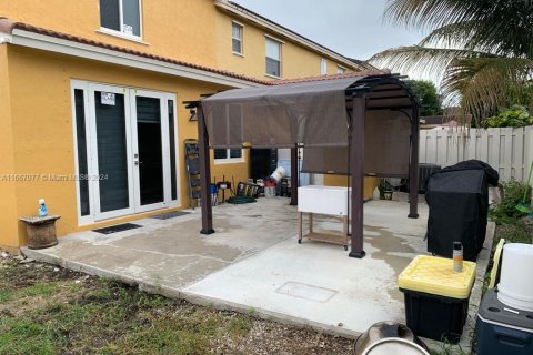 Townhouse in Homestead, Florida 3 bedrooms, 128.02 sq.m. № 1381718 - photo 22