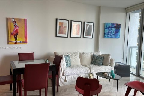 Condo in Miami, Florida, 1 bedroom  № 1381673 - photo 5