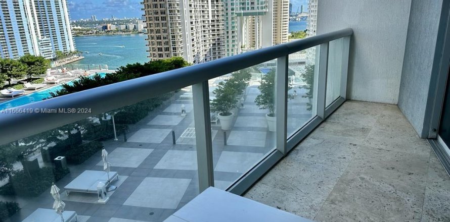 Condo in Miami, Florida, 1 bedroom  № 1381673