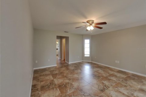 House in Port Charlotte, Florida 3 bedrooms, 192.77 sq.m. № 1371223 - photo 6