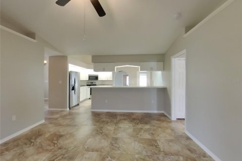 Casa en alquiler en Port Charlotte, Florida, 3 dormitorios, 192.77 m2 № 1371223 - foto 16