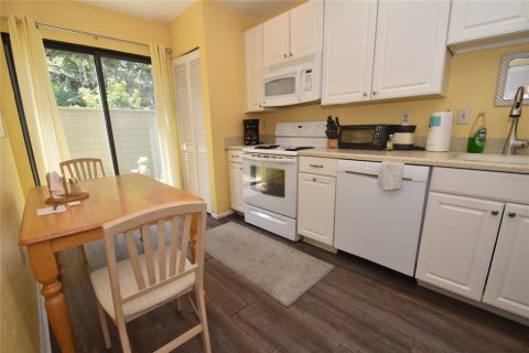 Condo in Sarasota, Florida, 2 bedrooms  № 1371224 - photo 4