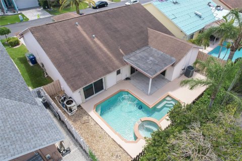 Casa en venta en Coral Springs, Florida, 4 dormitorios, 192.77 m2 № 1104697 - foto 14